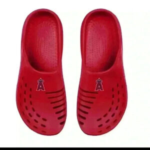Foco Mens Red Los Angeles Angels Baseball Lightweight Rubber Clogs S (7/8)